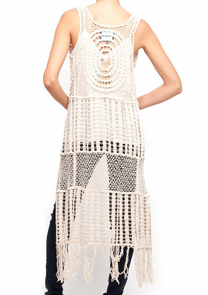 Chaleco crochet largo beige con cierre delantero