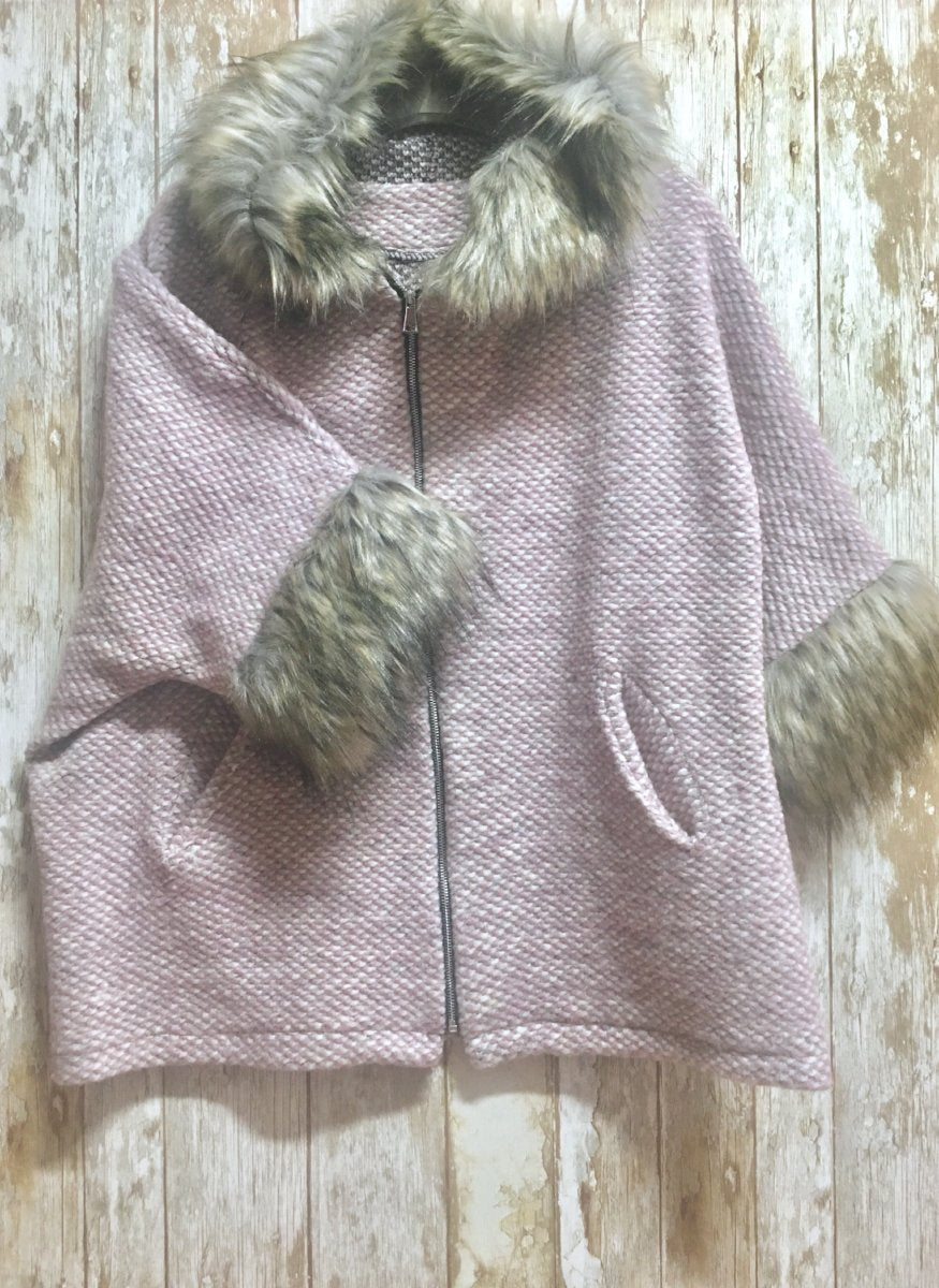 Abrigo de lana rosa con capucha de pelo Valentina Del Sur