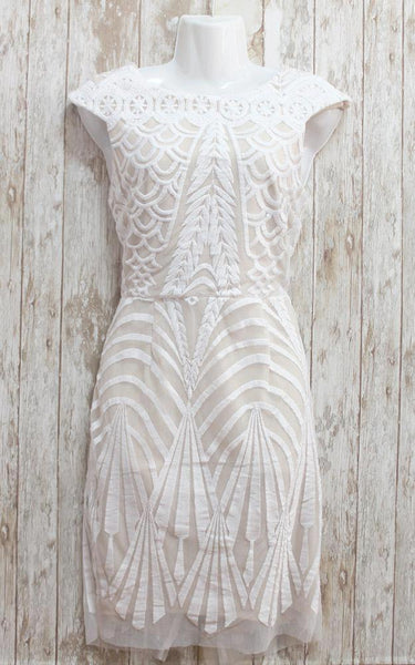 Vestido blanco espalda escotada tul labrado